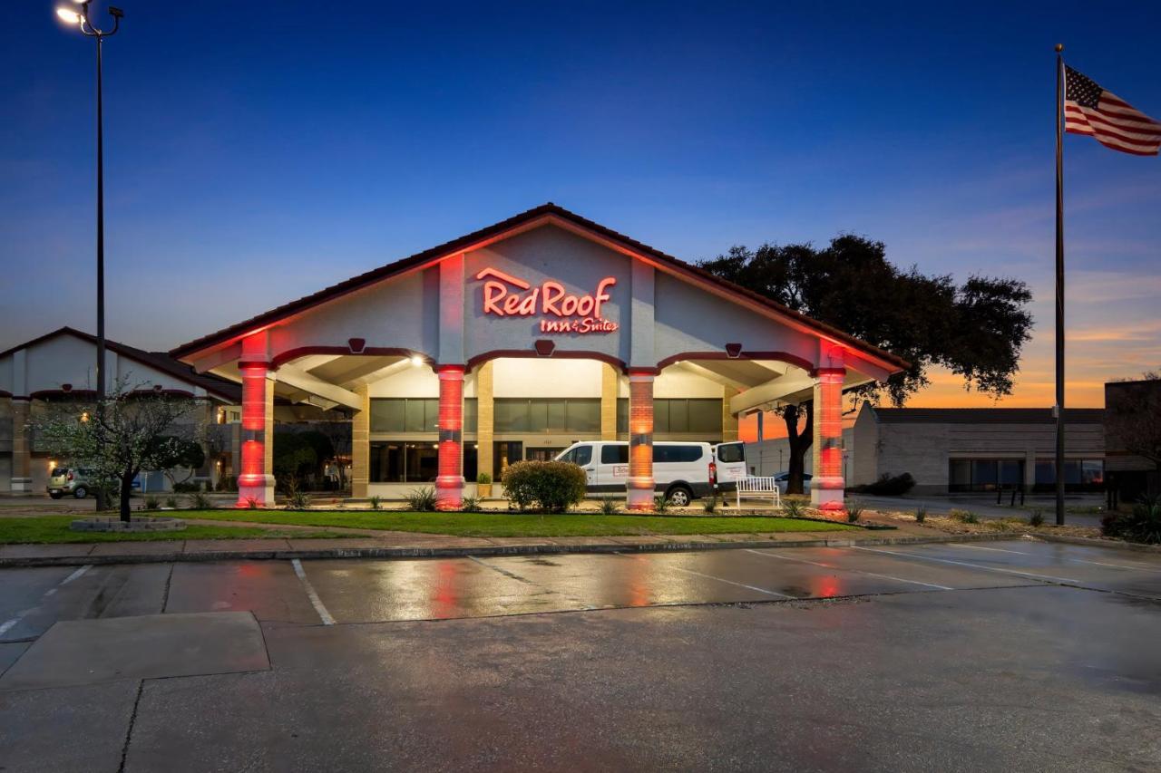 Irving Inn & Suites At Dfw Airport Екстер'єр фото