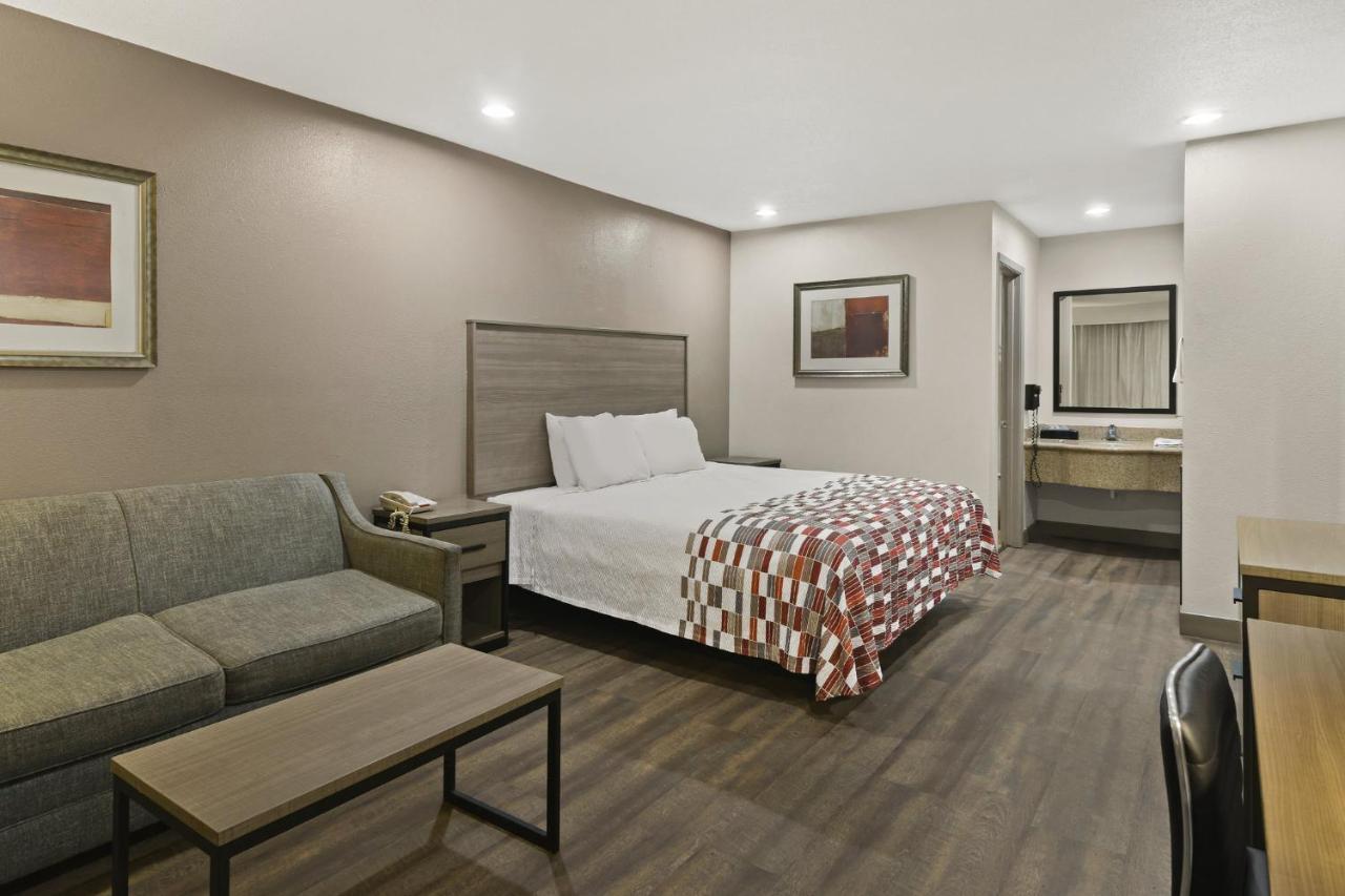 Irving Inn & Suites At Dfw Airport Екстер'єр фото