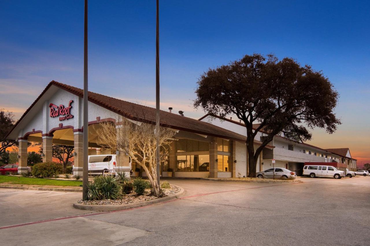 Irving Inn & Suites At Dfw Airport Екстер'єр фото