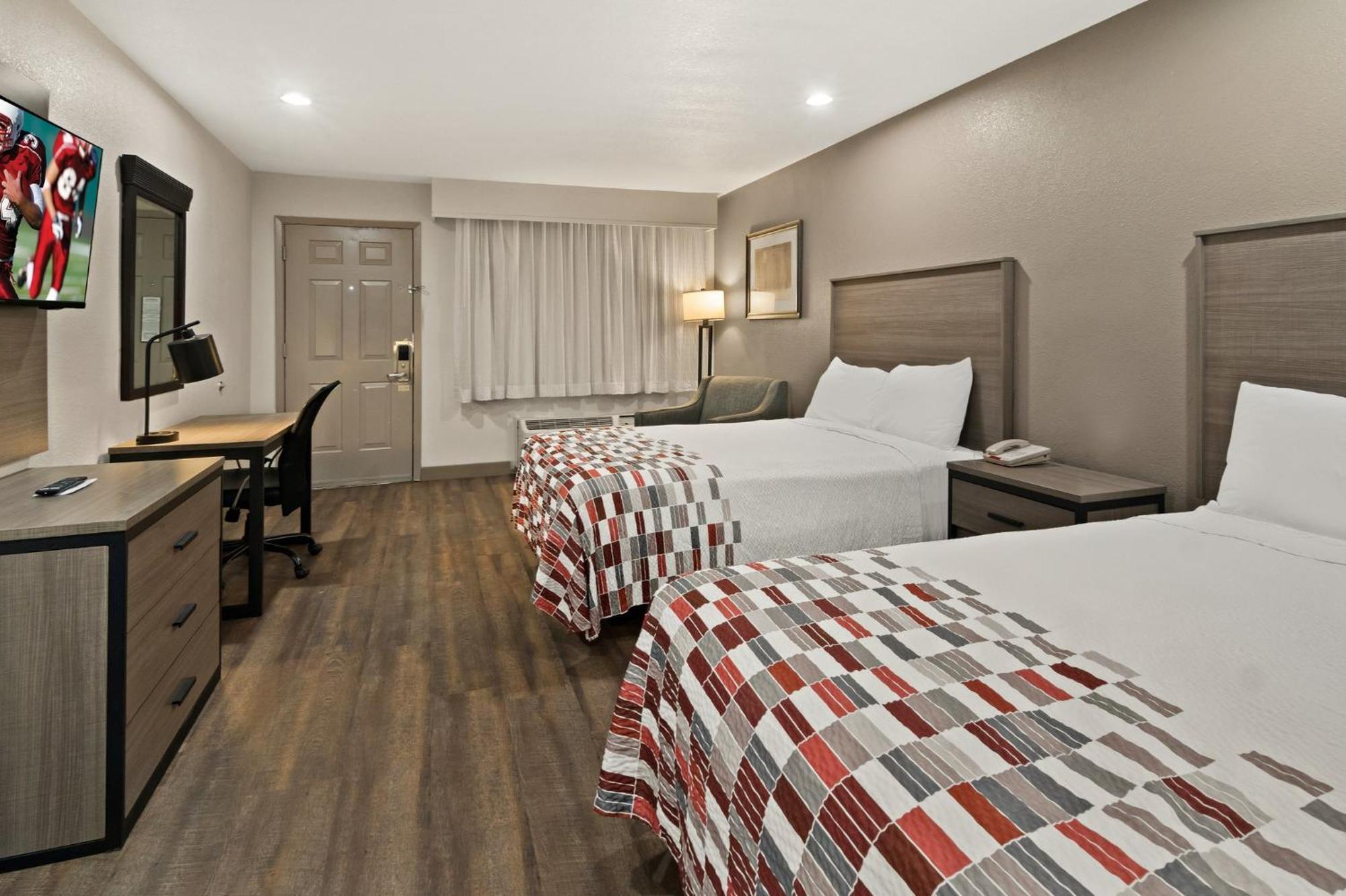Irving Inn & Suites At Dfw Airport Екстер'єр фото