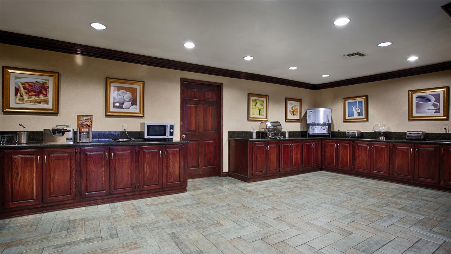 Irving Inn & Suites At Dfw Airport Екстер'єр фото