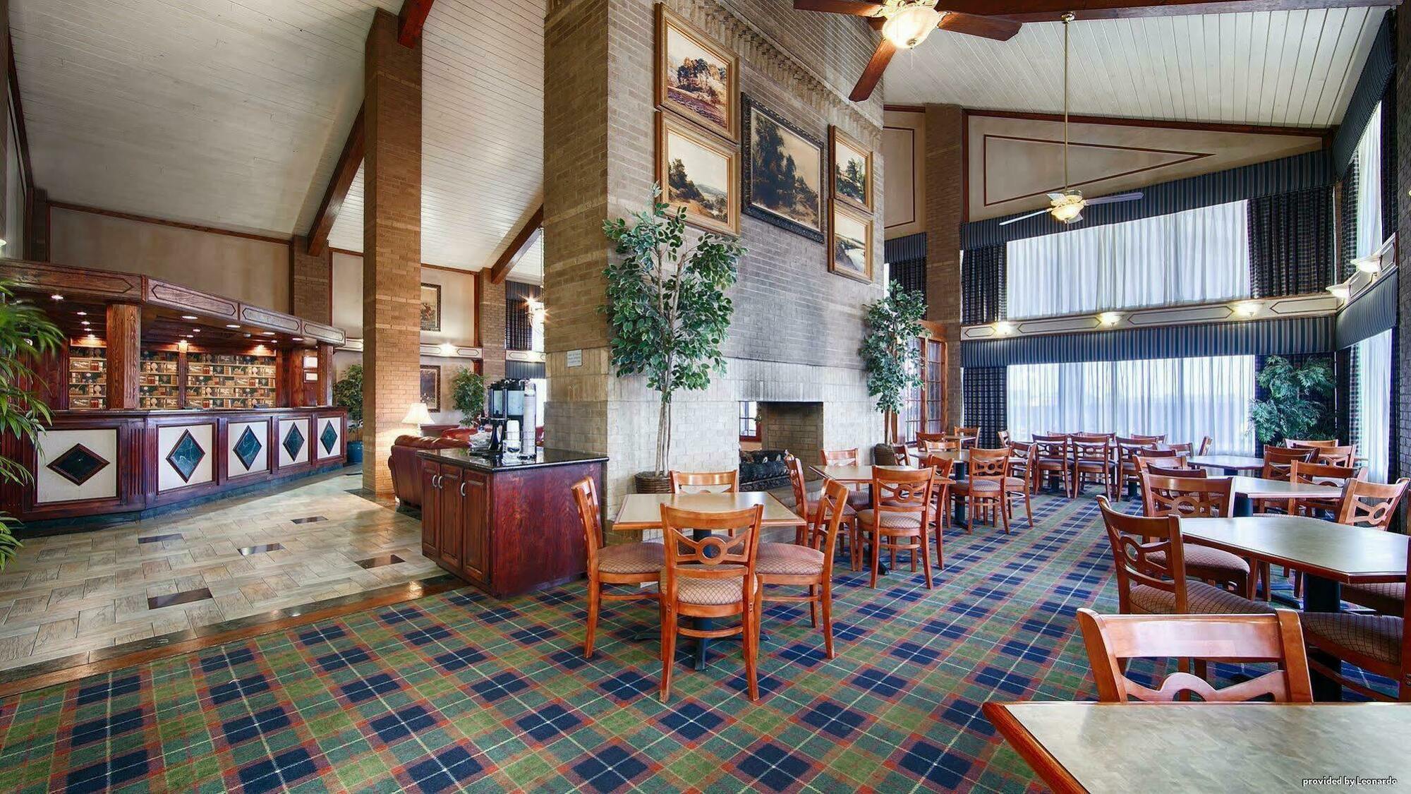 Irving Inn & Suites At Dfw Airport Екстер'єр фото