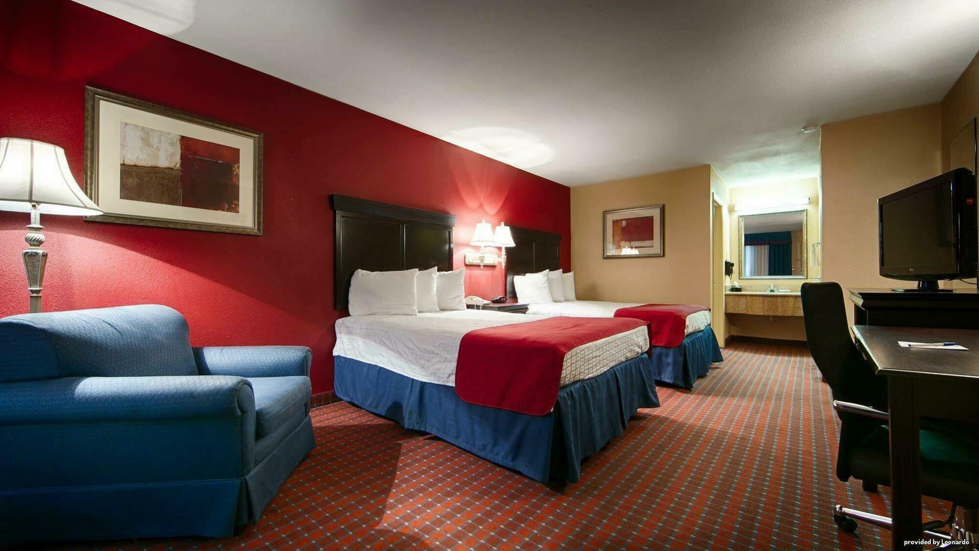 Irving Inn & Suites At Dfw Airport Екстер'єр фото